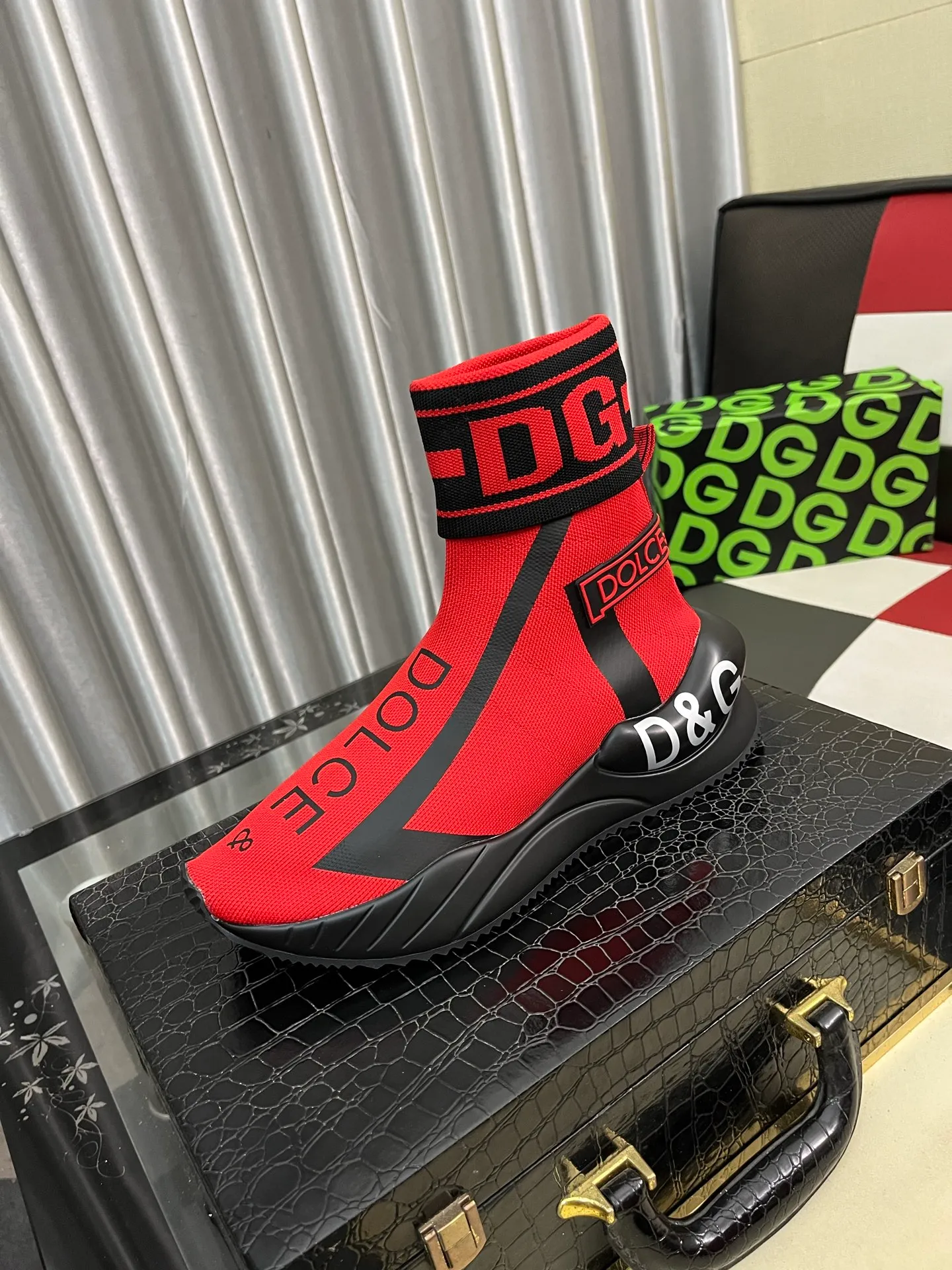 Men's men's shoes💰440⌚️⌚️【DG～】men's casual shoes 2022z cabinet simultaneous sale 🔶🔷🔜The upper is made of cowhide spliced fabric ➕Mesh lining, which is comfortable and breathable. The sole is: the original comfortable and wear-resistant outsole, ⚠️The real thing📱Photographed🎬The real thing is better📢📢📢Size: 35-46